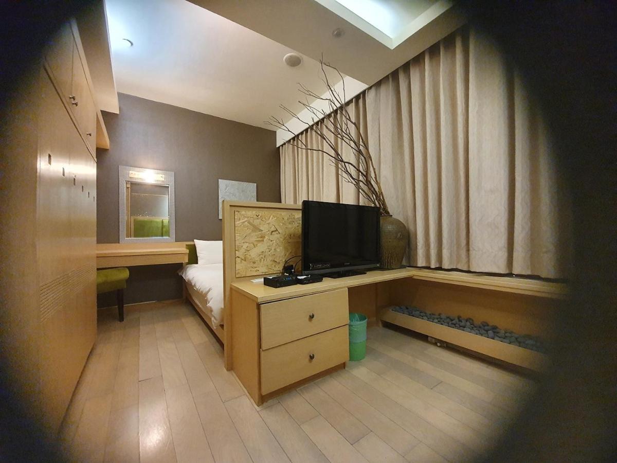 โรงแรม85 พิน วิน เกาสง ภายนอก รูปภาพ